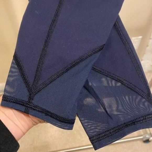 Lululemon Make a move tigth leggings size6 solid black mesh pockets high waist - Picture 12 of 14